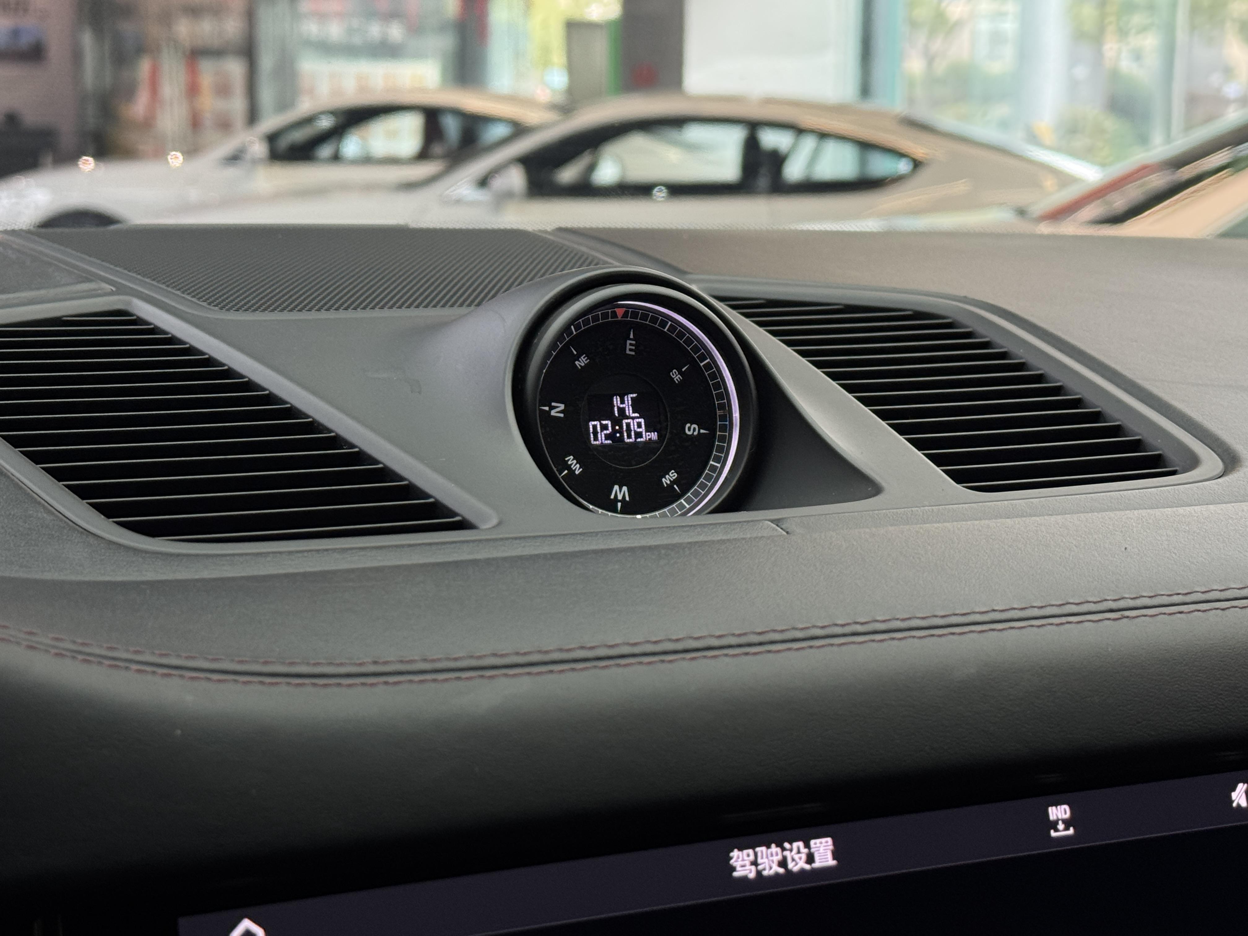 Porsche Cayenne 2019 thumb 6