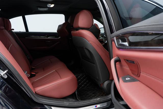 BMW 5 серии 2021 thumb 11