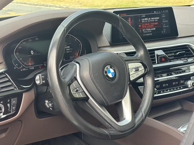 BMW 5 серии 2020 thumb 9