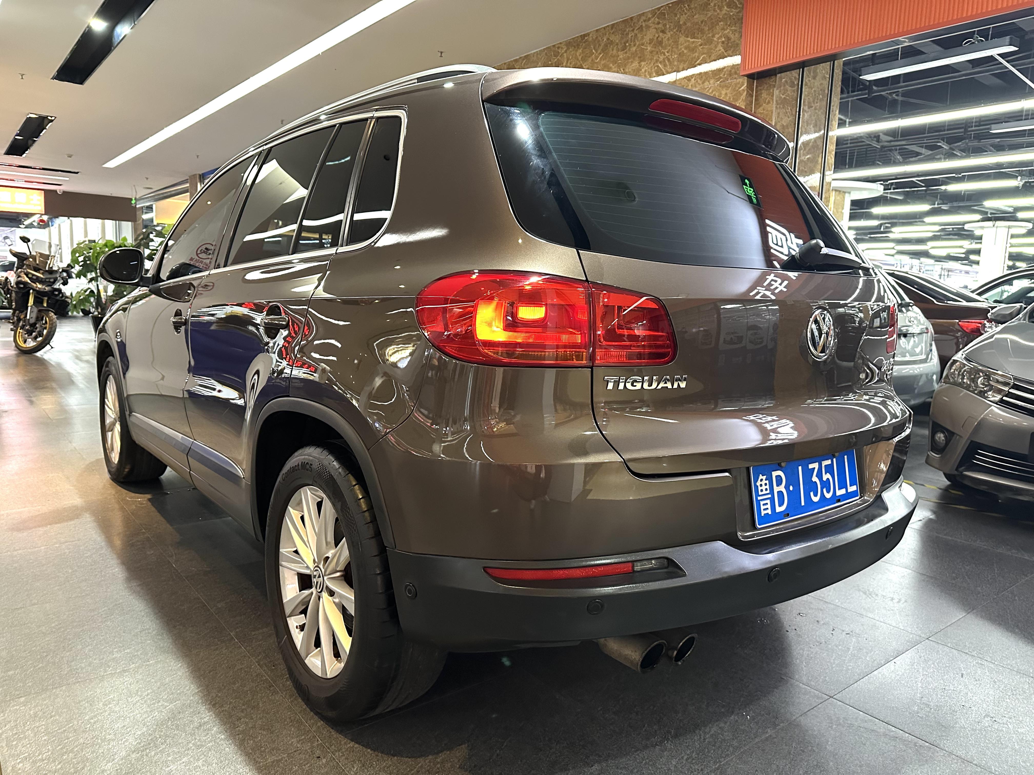 Volkswagen Tiguan 2012 thumb 2