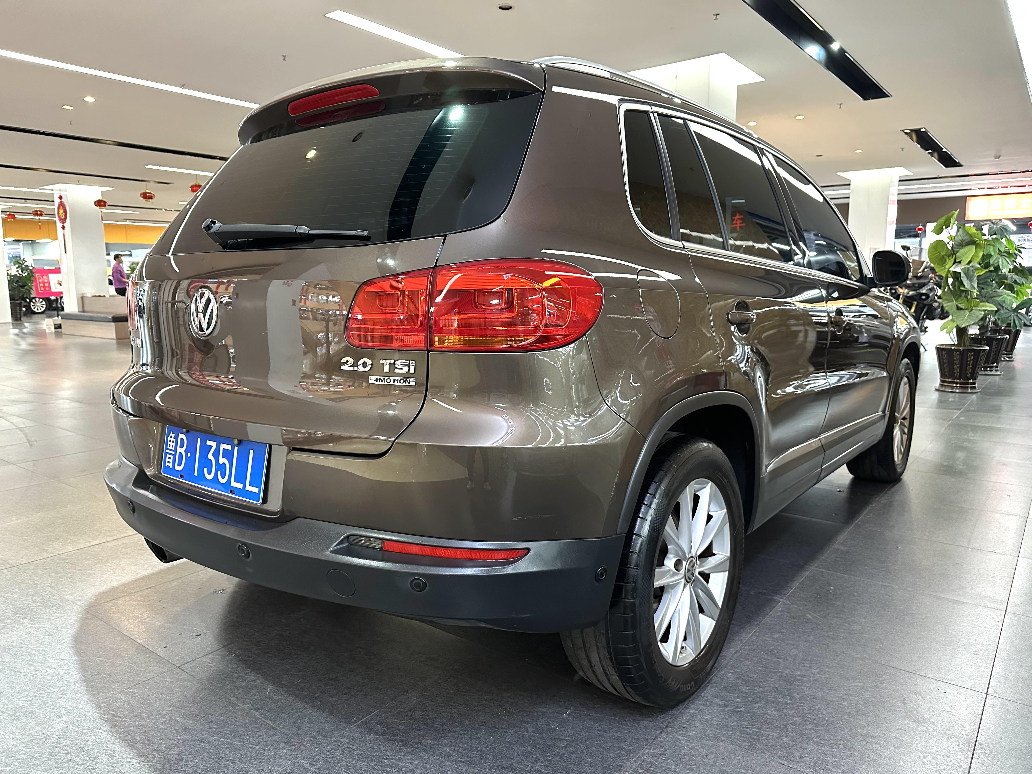 Volkswagen Tiguan 2012 thumb 4