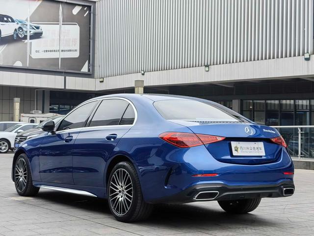 Mercedes-Benz C-Class 2024 thumb 4