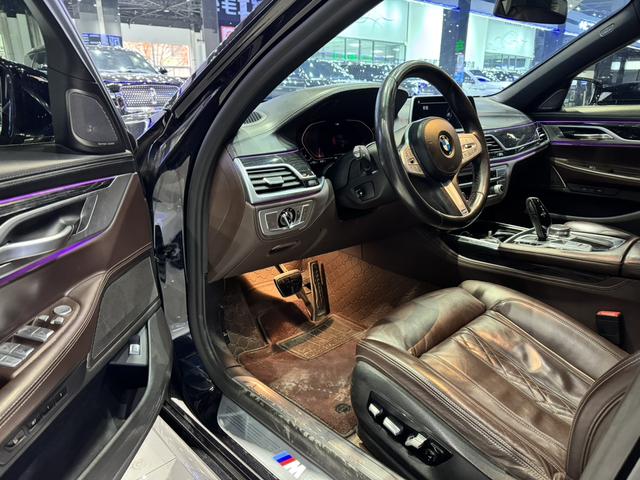 BMW 7 серии 2021 thumb 7