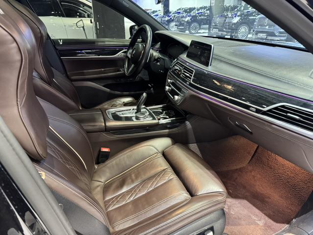 BMW 7 серии 2021 thumb 12