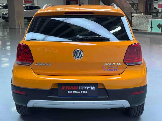 Volkswagen Polo 2013 thumb 4