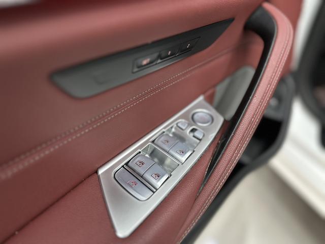 BMW 5 серии 2022 thumb 2