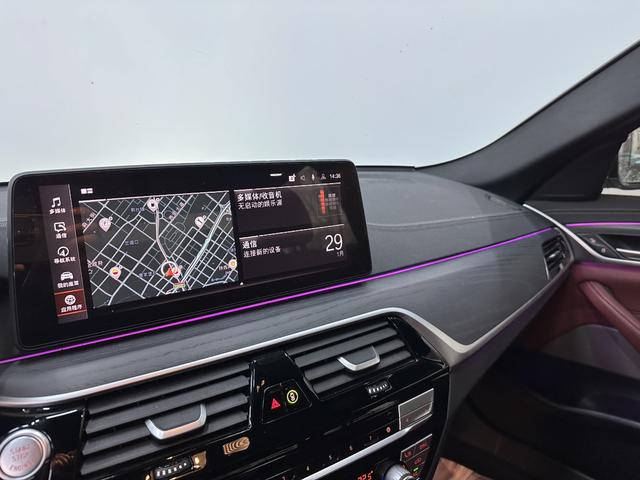 BMW 5 серии 2022 thumb 9