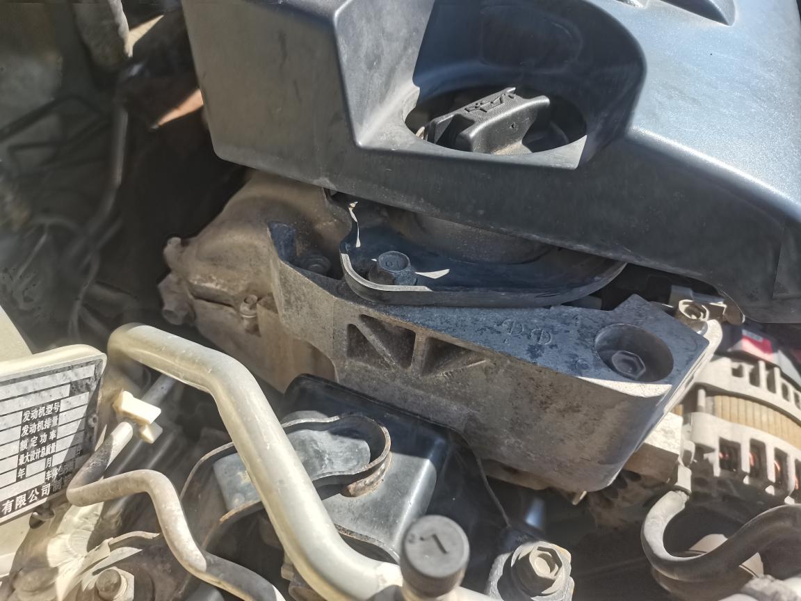 Nissan Tiida 2007 thumb 9