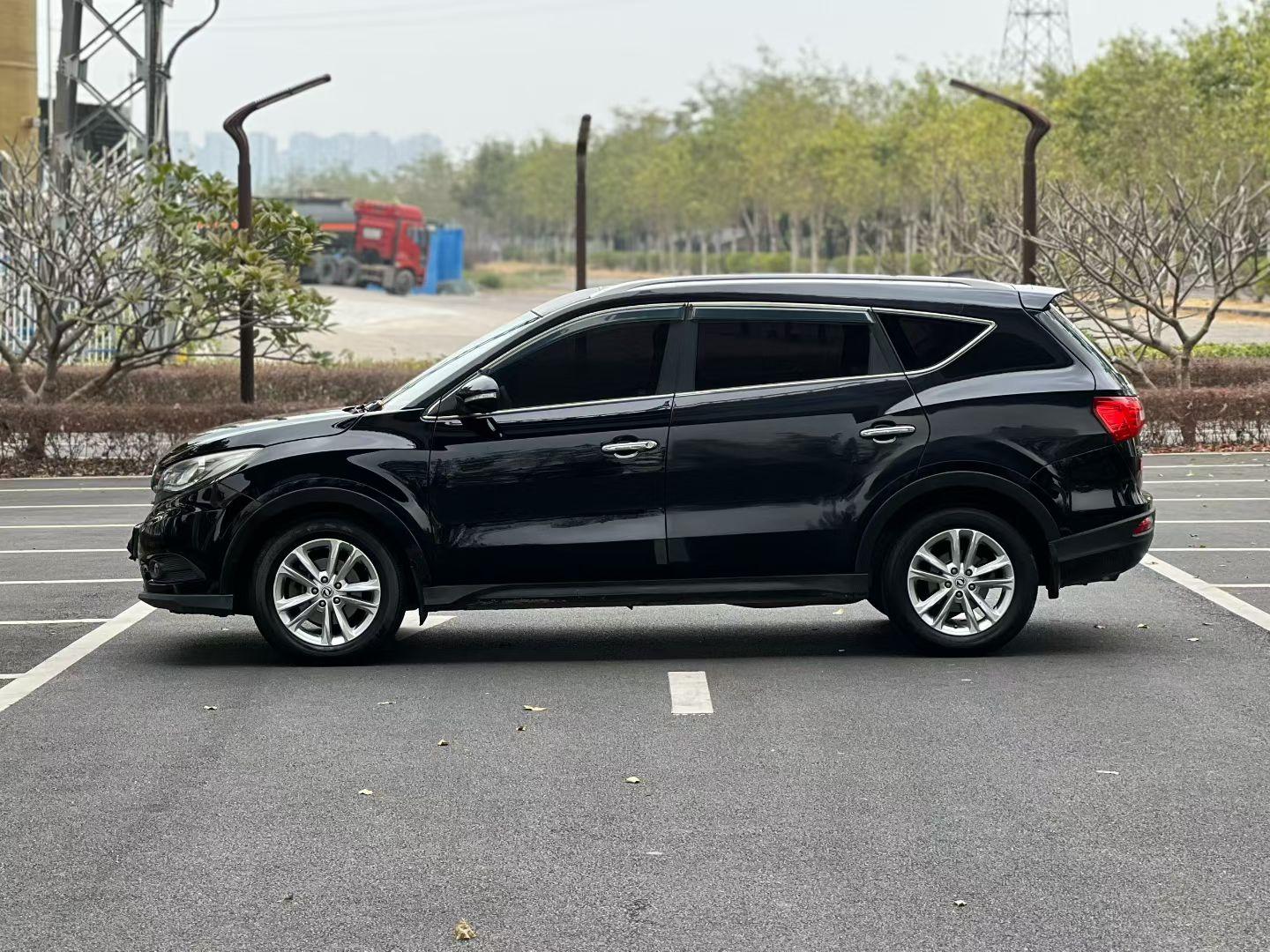 Dongfeng Fengon 580 2018 thumb 11