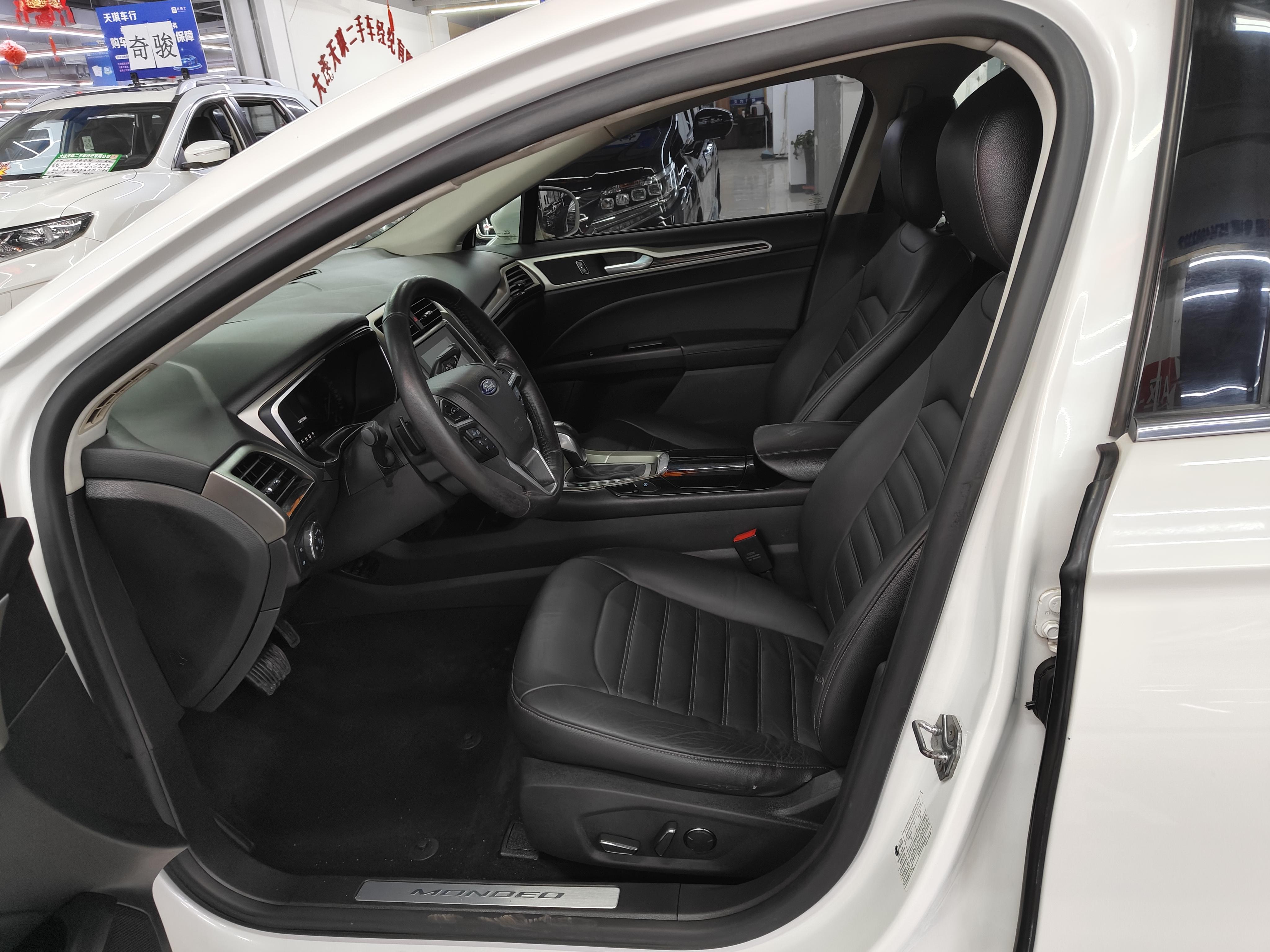 Ford Mondeo 2015 thumb 7