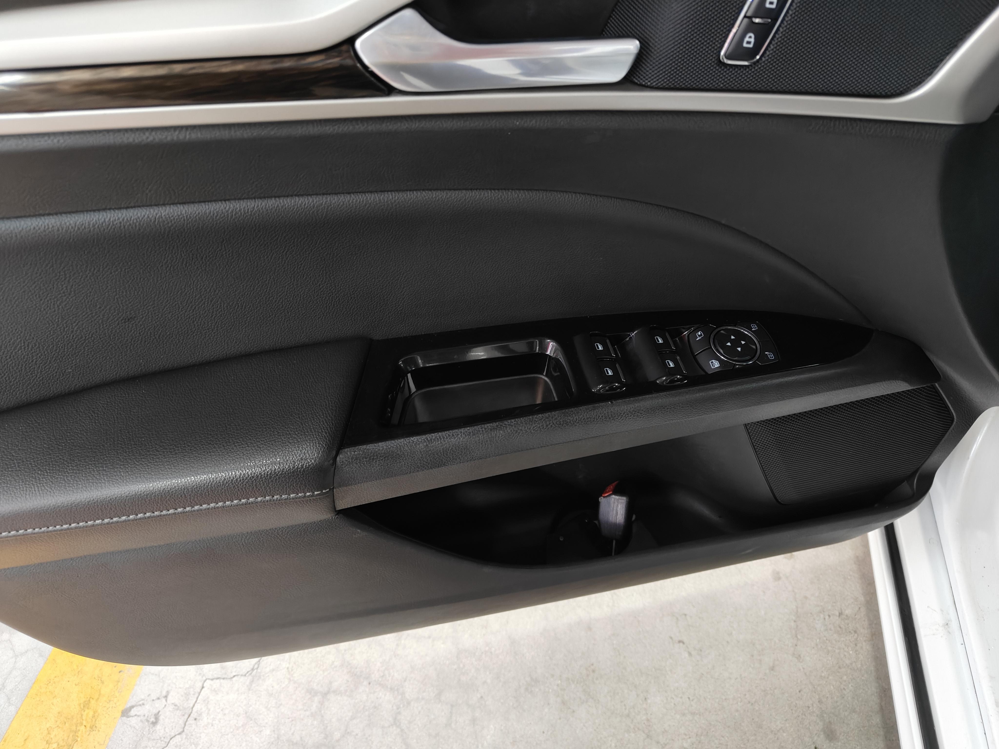 Ford Mondeo 2015 thumb 10