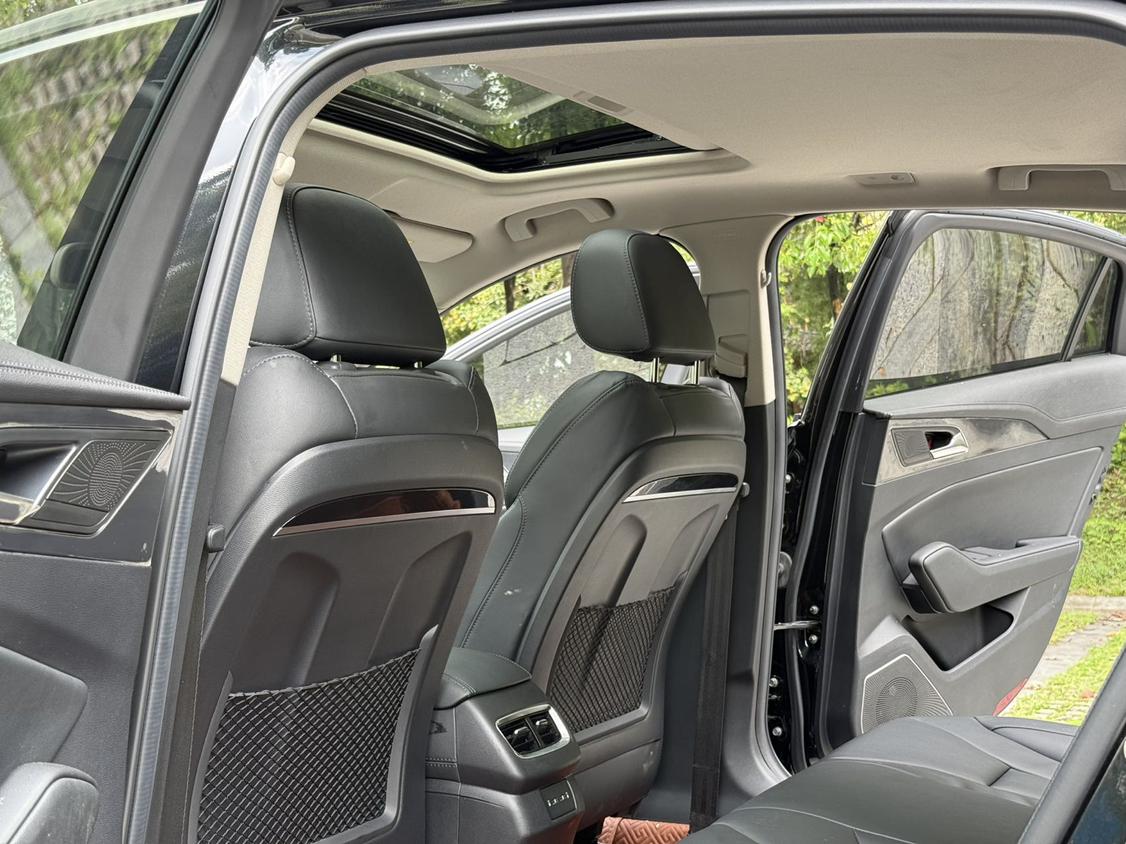 Hongqi H5 2022 thumb 9