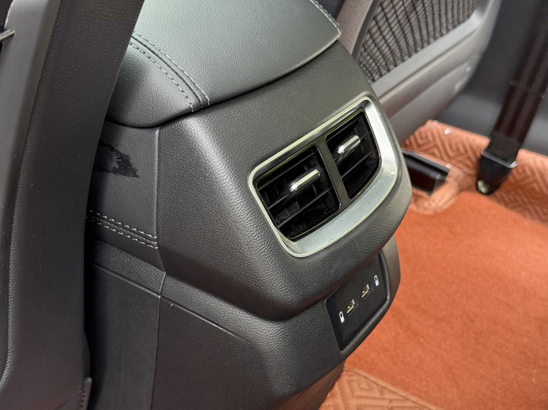 Hongqi H5 2022 thumb 10