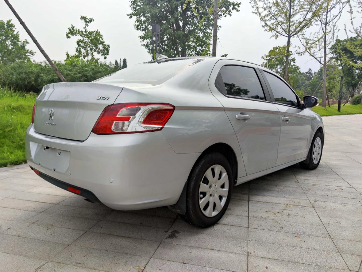 Peugeot 301 2014 thumb 4