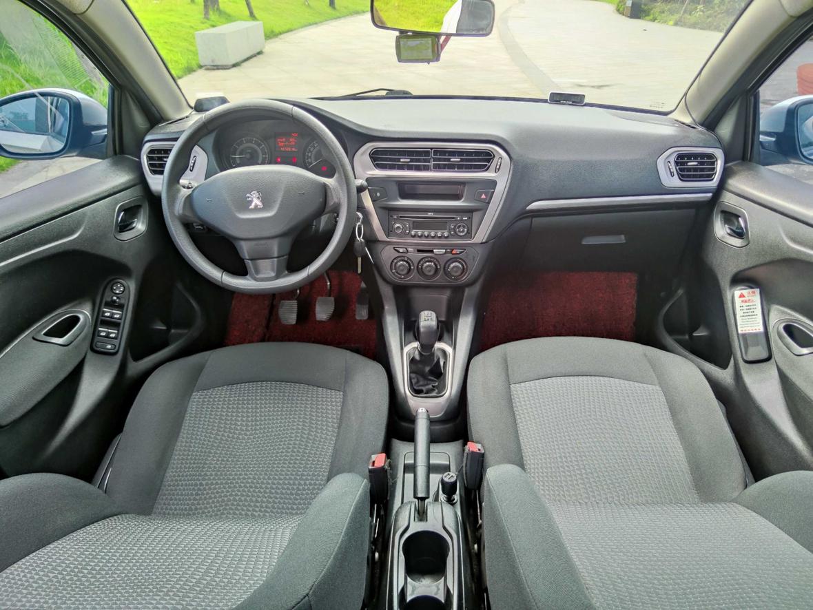 Peugeot 301 2014 thumb 7