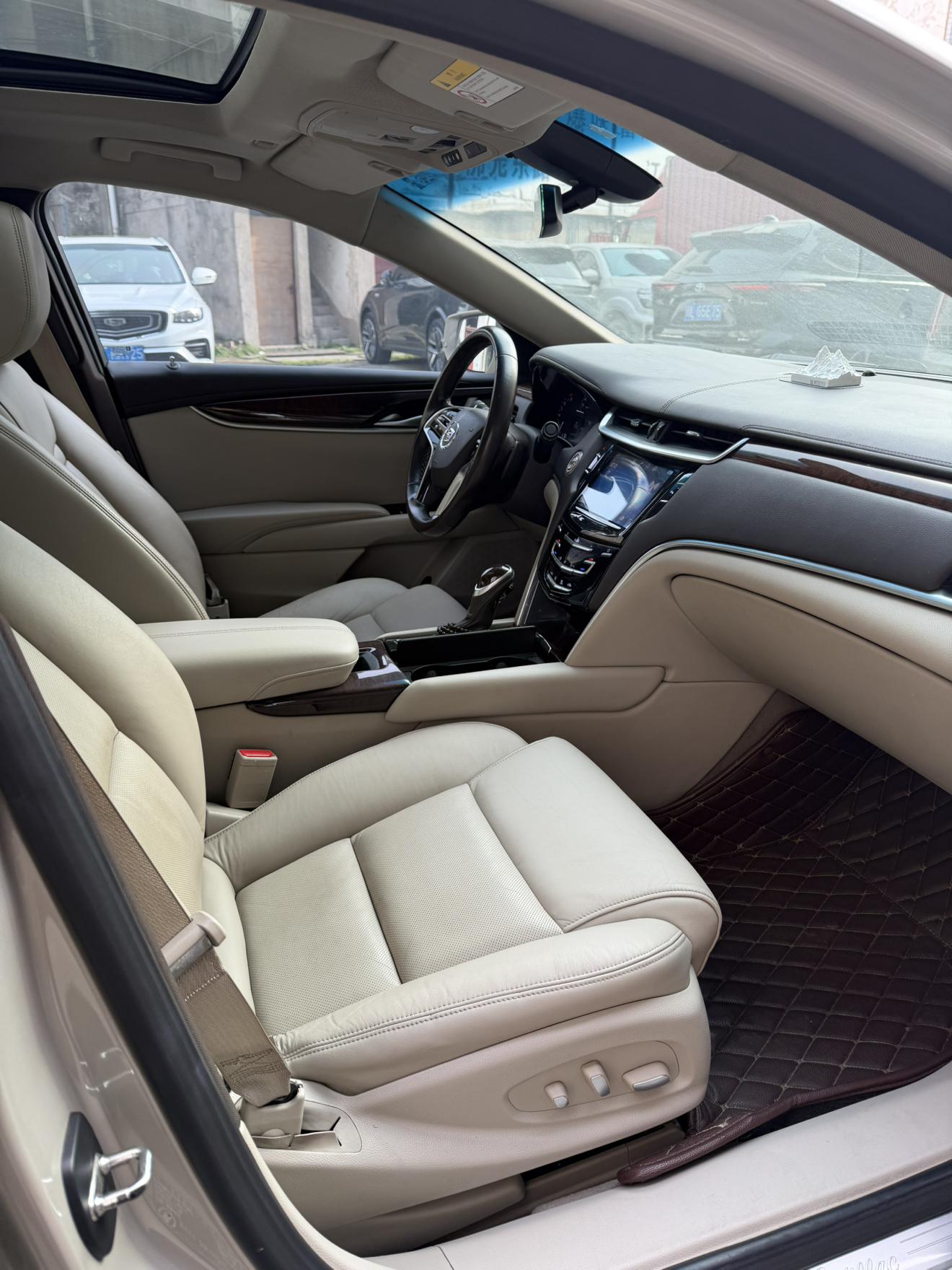 Cadillac XTS 2015 thumb 6