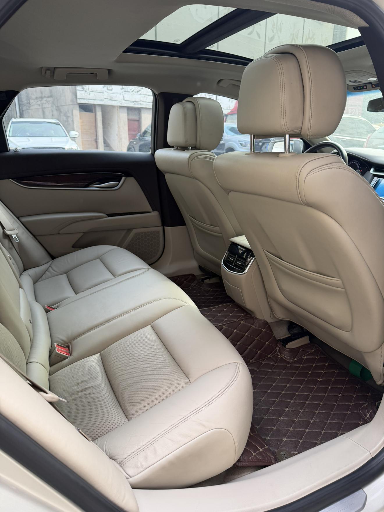 Cadillac XTS 2015 thumb 7
