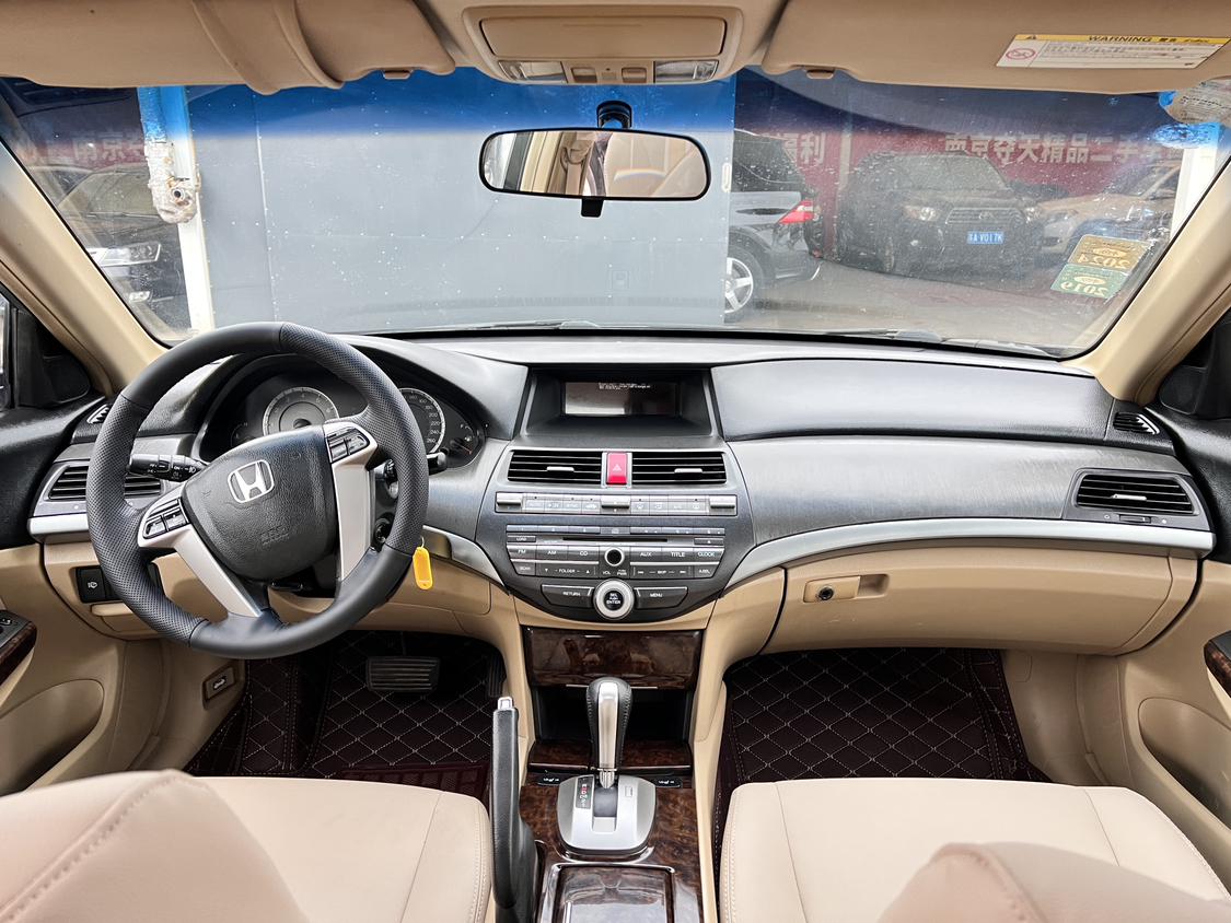 Honda Accord 2010 thumb 10