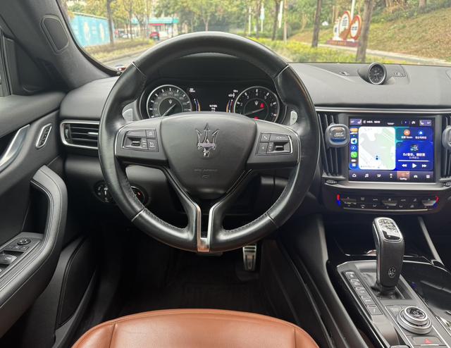 Maserati Levante 2022 thumb 2