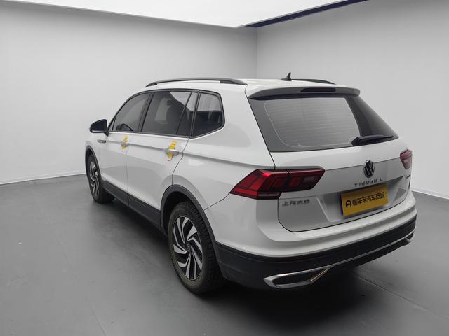 Volkswagen Tiguan 2022 thumb 2