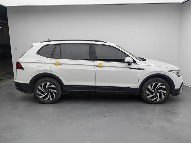 Volkswagen Tiguan 2022 thumb 5