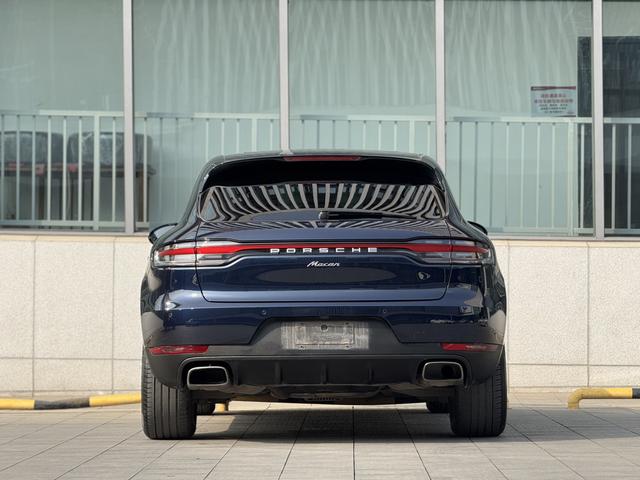 Porsche Macan 2021 thumb 2