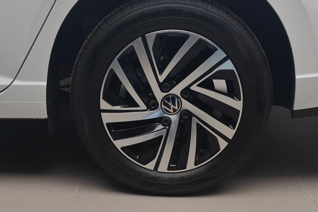 Volkswagen Lavida XR 2024 thumb 2