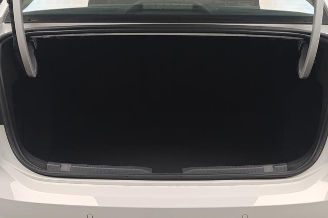 Volkswagen Lavida XR 2024 thumb 12