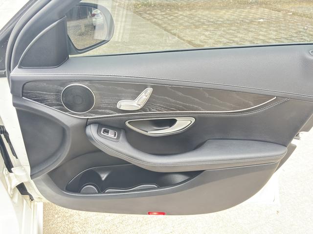 Mercedes-Benz C-Class 2020 thumb 2