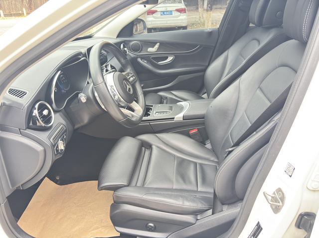 Mercedes-Benz C-Class 2020 thumb 4