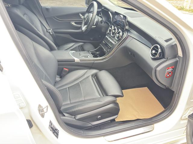 Mercedes-Benz C-Class 2020 thumb 5