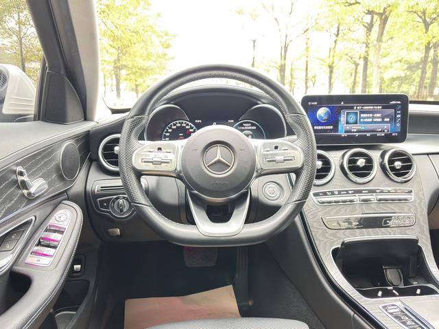 Mercedes-Benz C-Class 2020 thumb 7