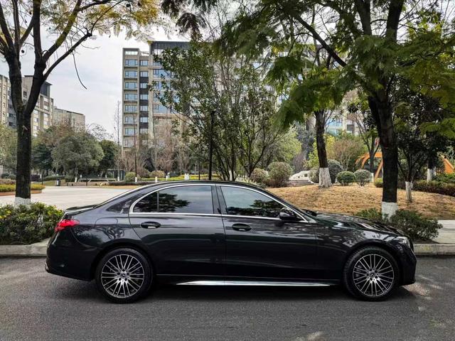 Mercedes-Benz C-Class 2022 thumb 4