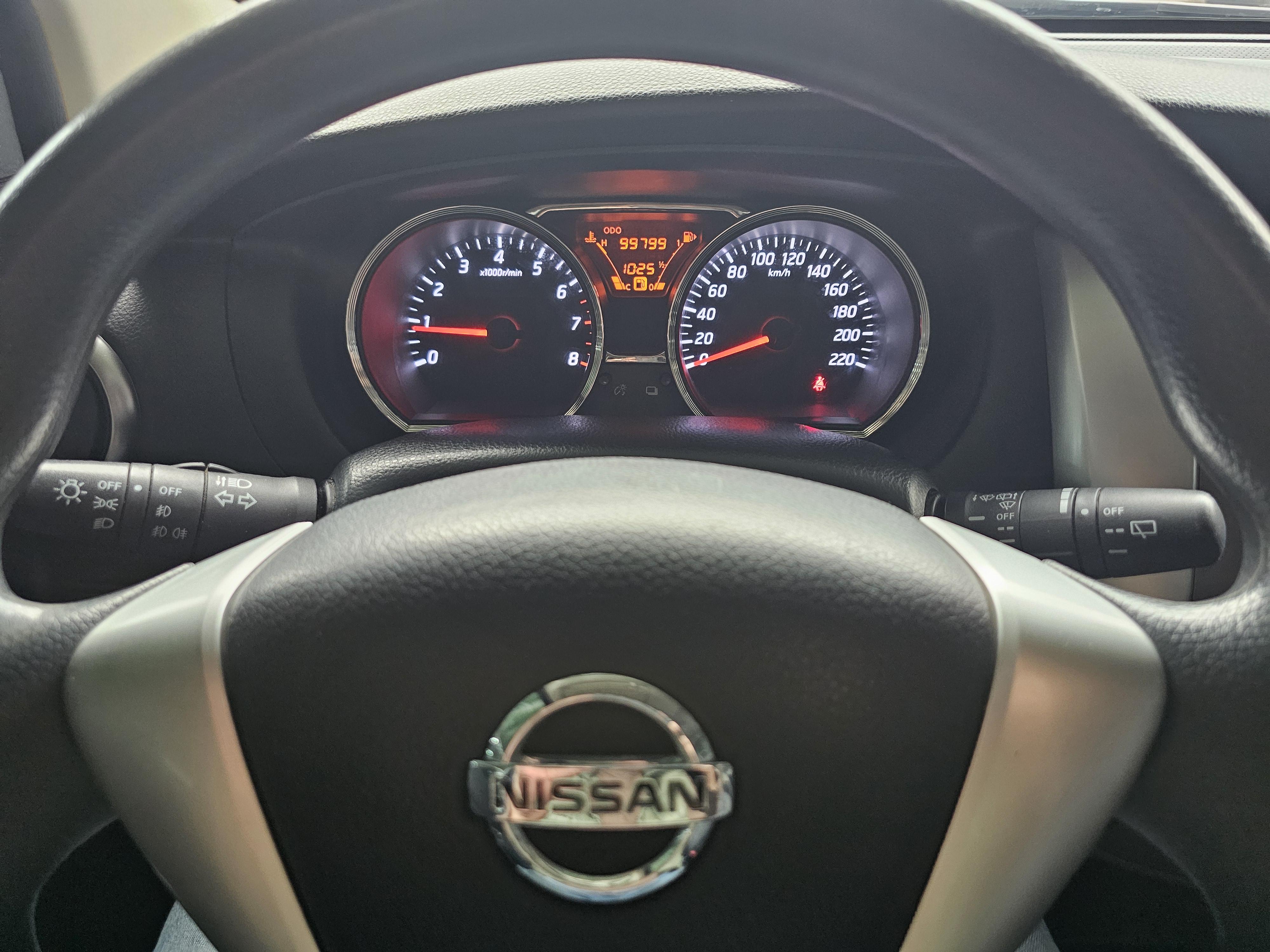 Nissan Livina 2014 thumb 6