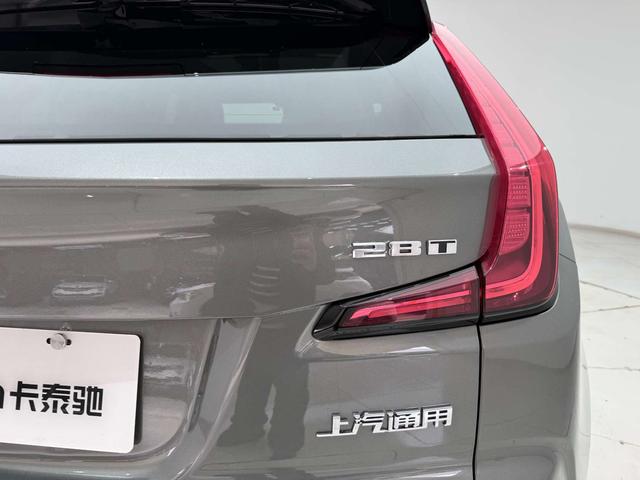 Cadillac XT4 2019 thumb 11