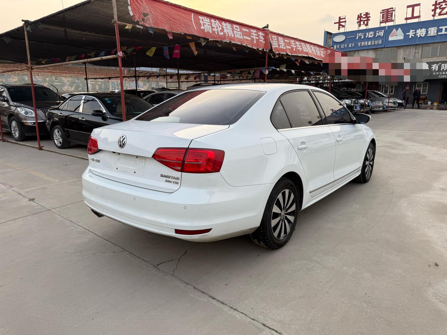 Volkswagen Sagitar 2018 thumb 4
