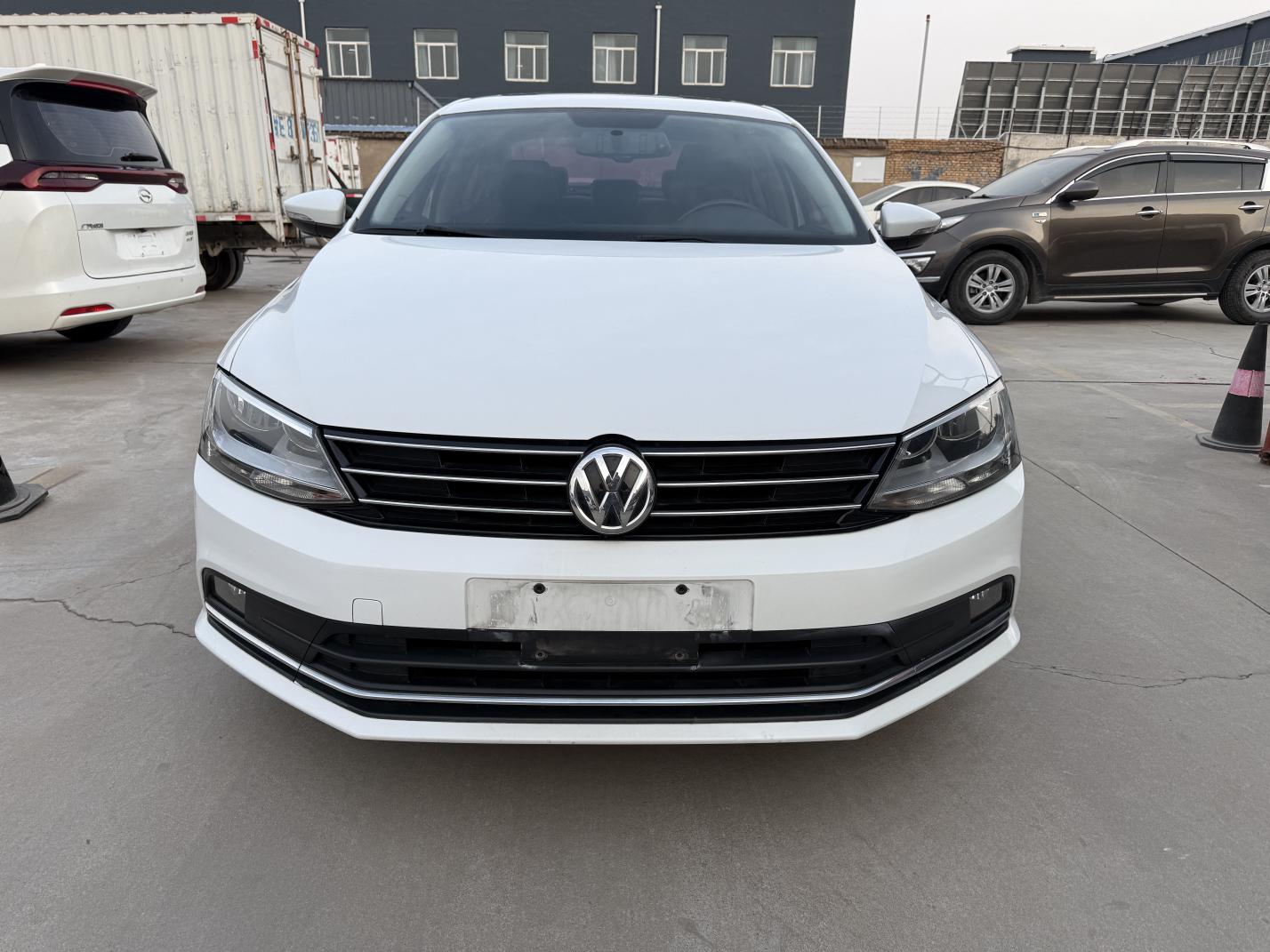 Volkswagen Sagitar 2018 thumb 9