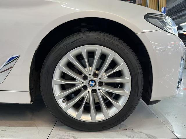 BMW 5 серии 2022 thumb 4