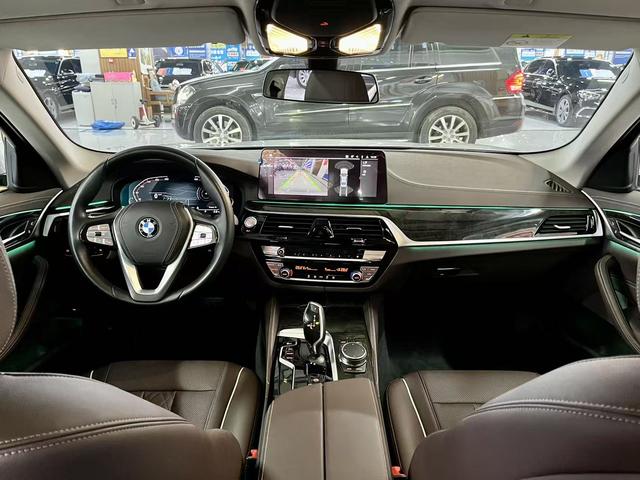 BMW 5 серии 2022 thumb 9
