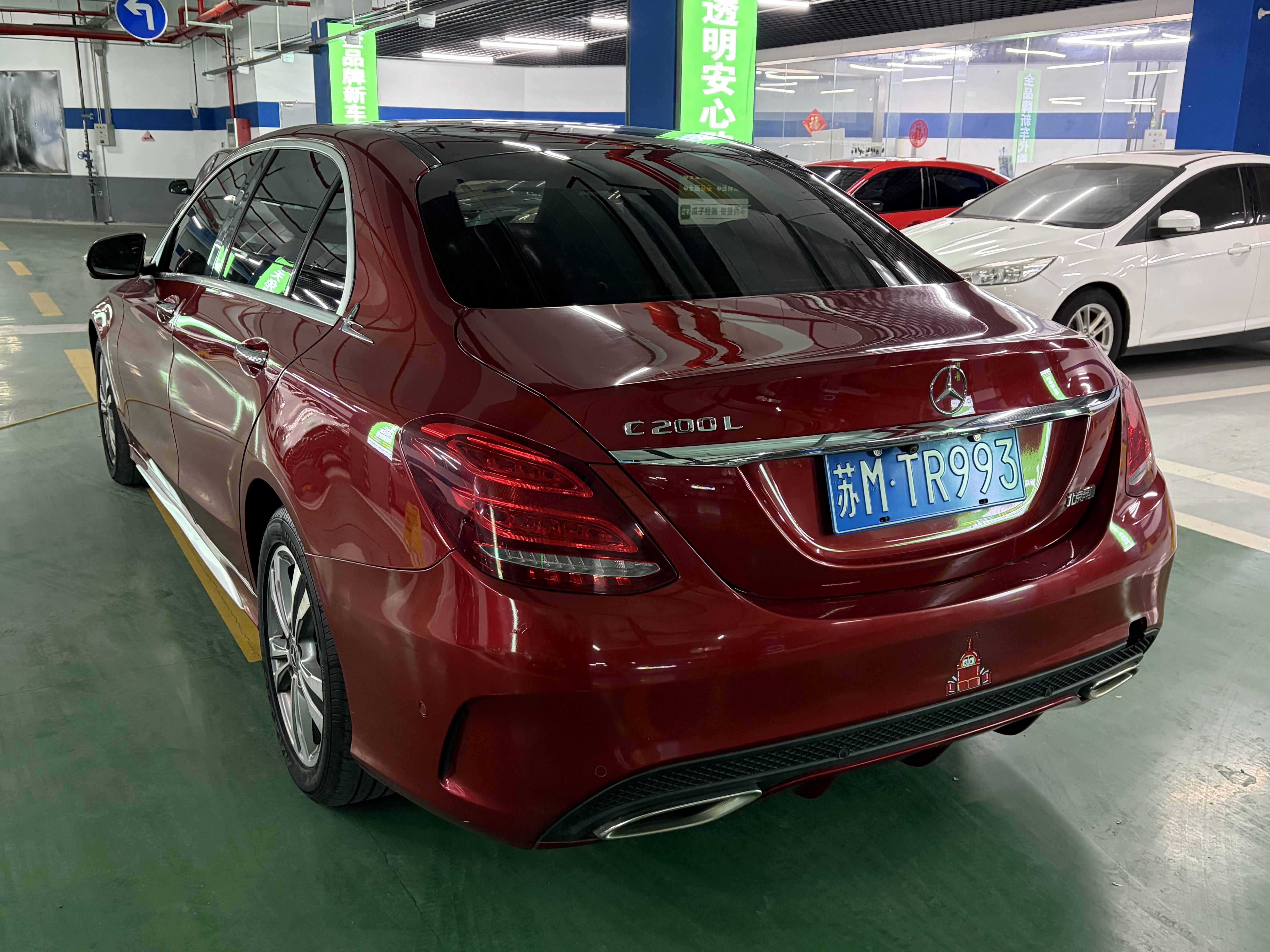 Mercedes-Benz C-Class 2018 thumb 2