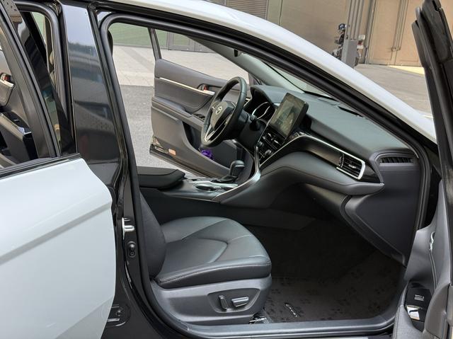 Toyota Camry 2023 thumb 7