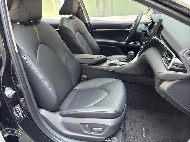 Toyota Camry 2023 thumb 9