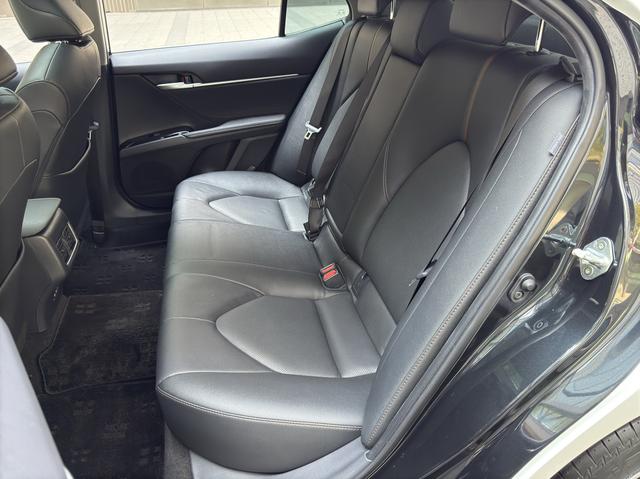 Toyota Camry 2023 thumb 10