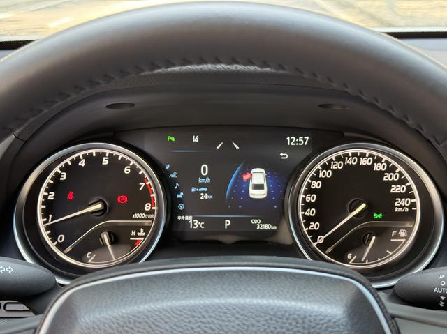 Toyota Camry 2023 thumb 12