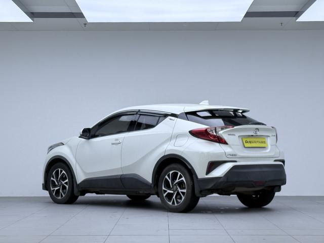 Toyota C-HR 2020 thumb 2