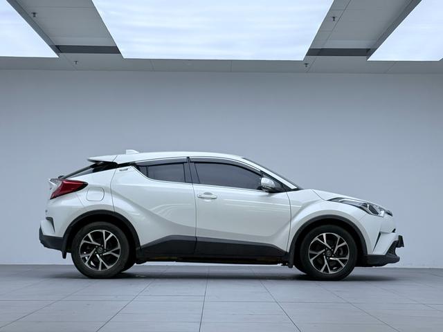 Toyota C-HR 2020 thumb 5