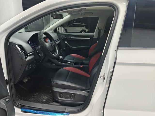 Skoda Karoq 2022 thumb 5