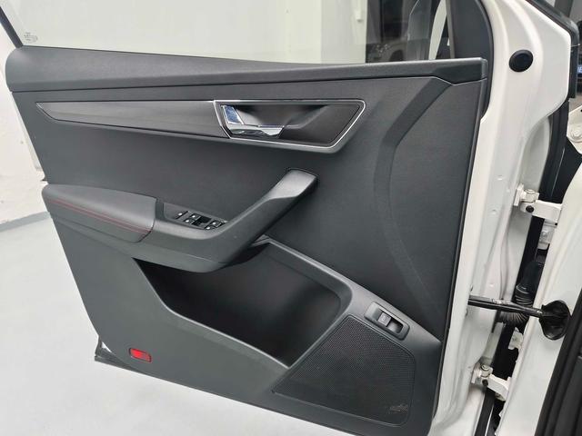 Skoda Karoq 2022 thumb 10