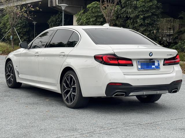 BMW 5 серии 2022 thumb 3