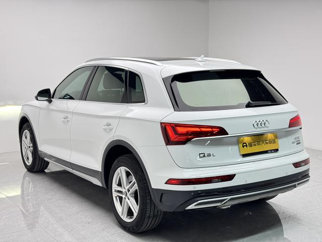 Audi Q5 2022 thumb 2